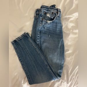 Abercrombie & Fitch Curve Love High Rise Mom Jean 26 / 2 R